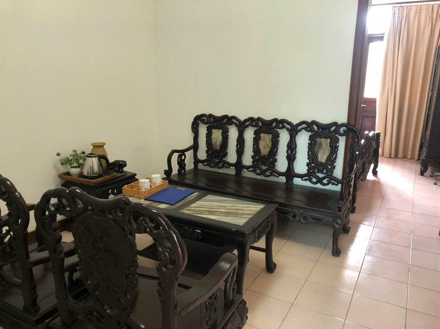 Phòng có phòng khách riêng - 600.000 đồng/đêm